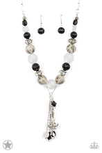 Load image into Gallery viewer, Break A Leg! - Paparazzi Blockbuster Necklace