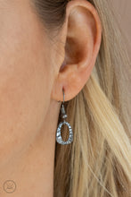 Load image into Gallery viewer, Urban Safari - Black Choker