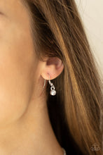 Load image into Gallery viewer, Fashion Finale - Red