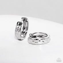 Load image into Gallery viewer, Hammered Hyperaware - Silver
