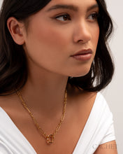 Load image into Gallery viewer, Clout - 18K Gold
