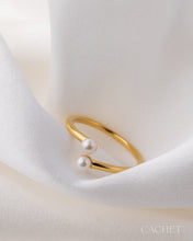 Load image into Gallery viewer, Swoon - 18K Gold Size 7
